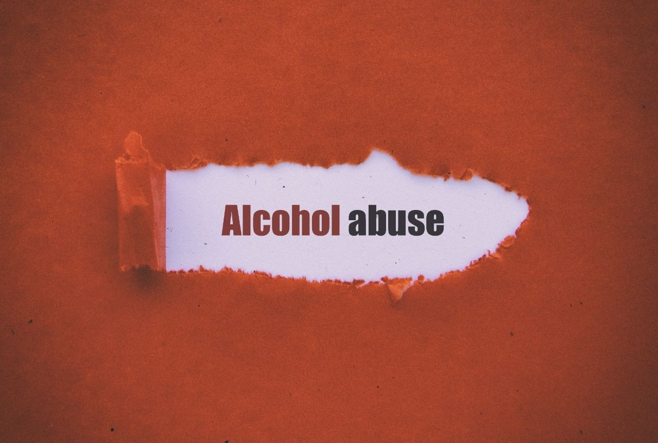 Applying Family Theories in the Assessment and Treatment of Alcohol Abuse